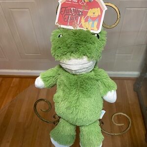 Giftable World  Green Frog 🐸 9 “Dog Toy  /Squeaker  New